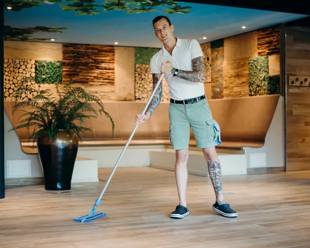 Thermen Soesterberg werkenbij schoonmaak 250